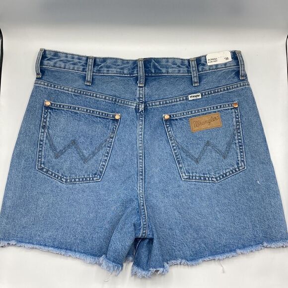 Wrangler Light Wash High Rise A-LineCutoff Donna Shorts Western Cowgirl Size W30 - Picture 9 of 10